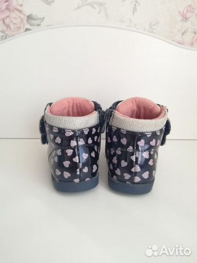 Ботинки для девочки