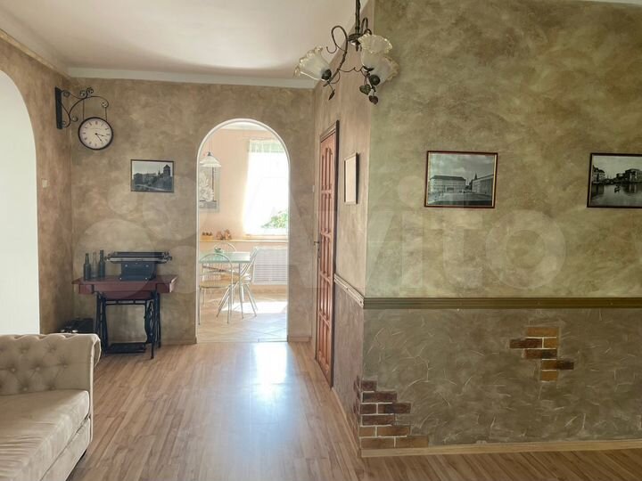 2-к. квартира, 80 м², 2/2 эт.