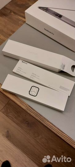 Коробки apple samsung