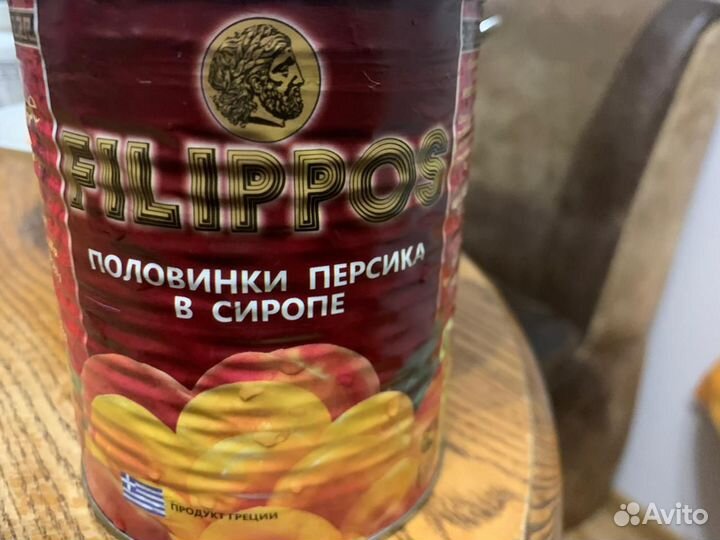 Персик консервированный