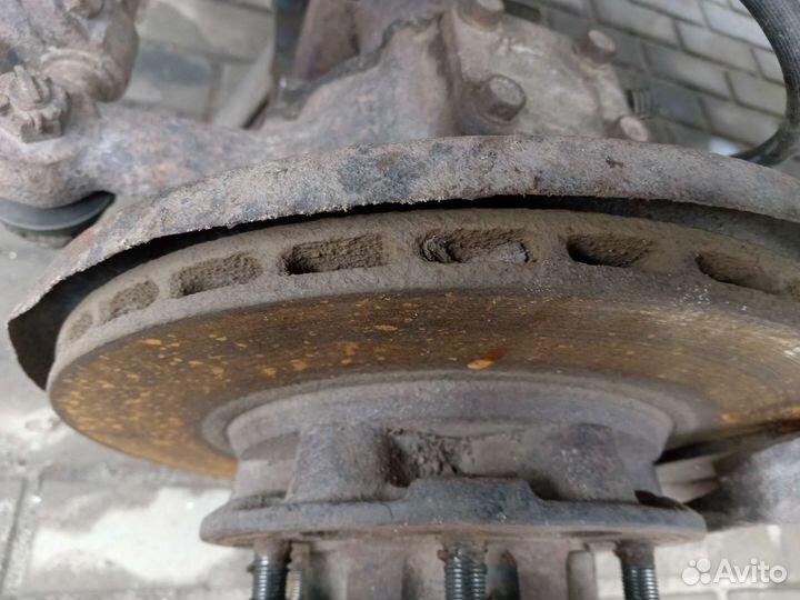 Тормомозные суппорта на nissan patrol