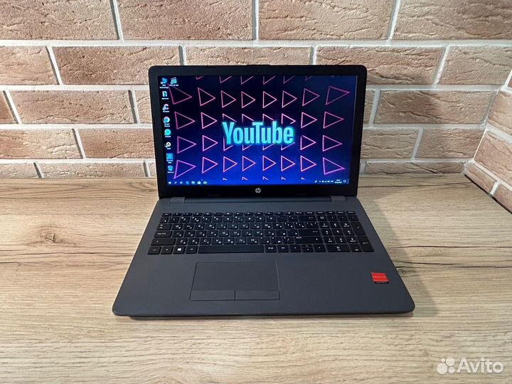 Ноутбук HP 250 G6(core I3-7020U+radeon R5 M330 2GB