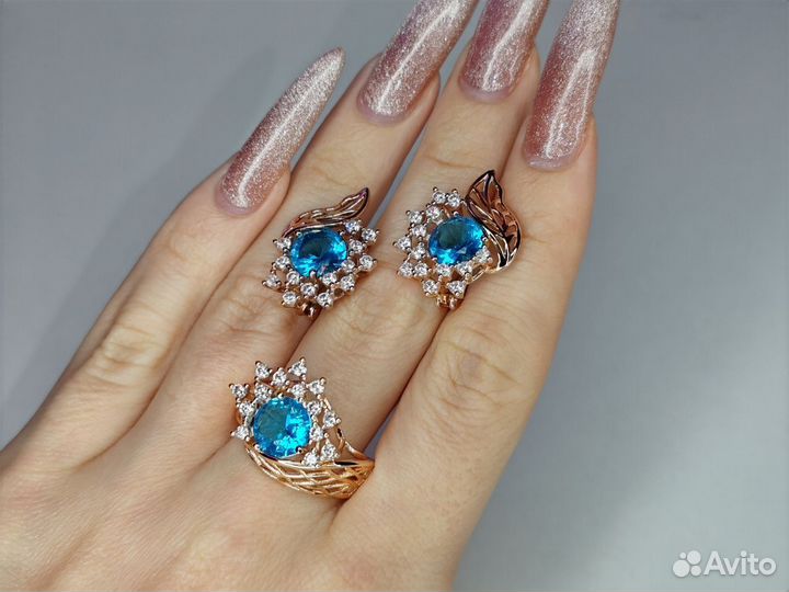 Комплект украшений с камнями