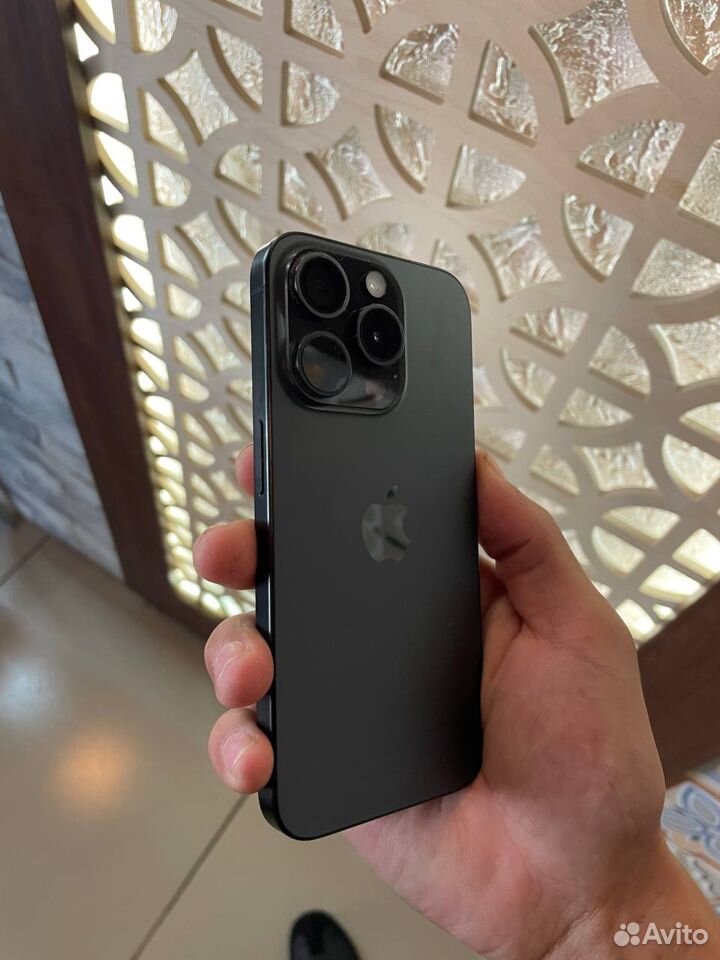 iPhone 15 Pro, 128 ГБ