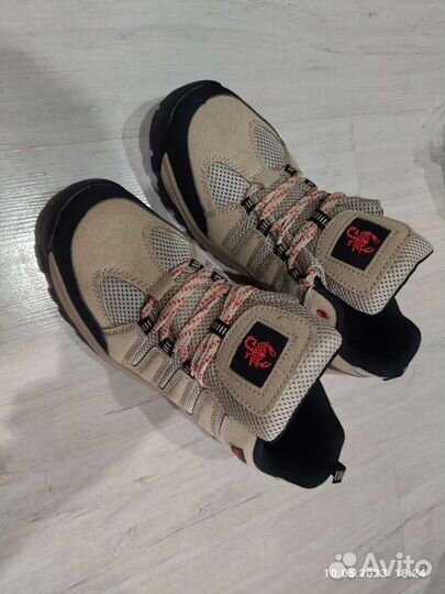 Кроссовки Scorpion