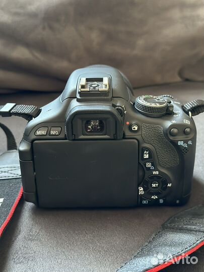 Новый Фотоаппарат Canon DS126311 Eos 600D