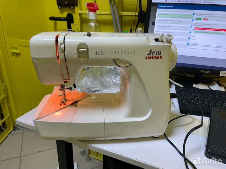 Швейная машина Janome Jem