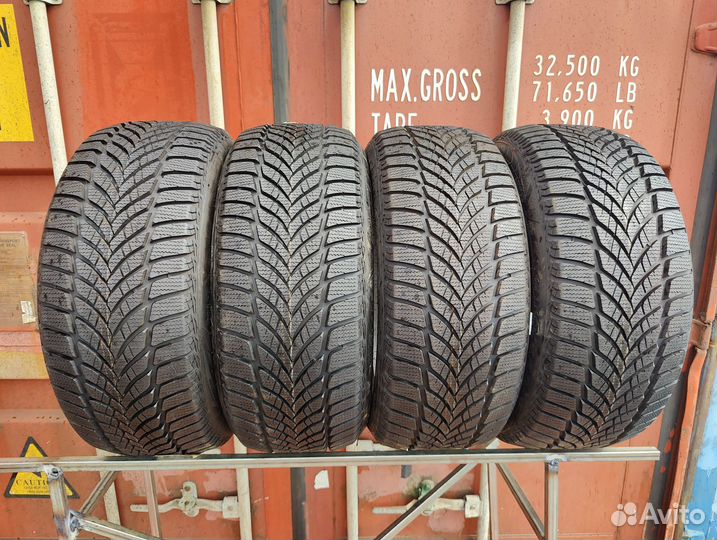 Goodyear UltraGrip Ice 2 235/45 R18 98T