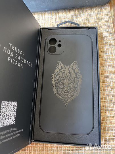 Чехлы Pitaka на iPhone 11