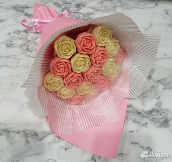 Букет из шоколадных роз