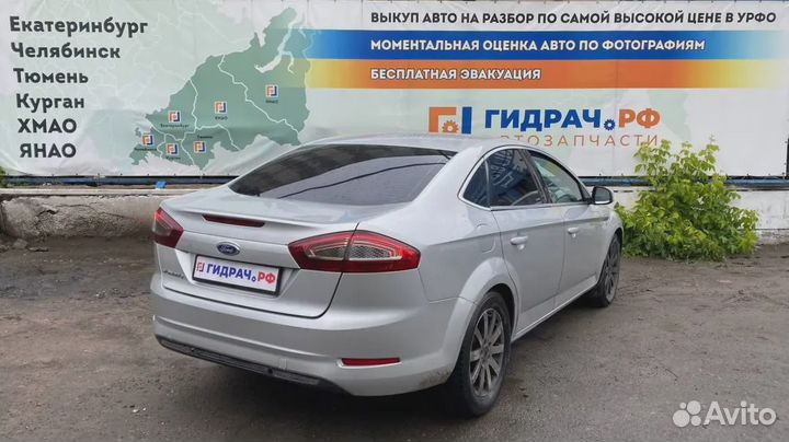 Расходомер воздуха Ford Mondeo 4 (BD) 1376235