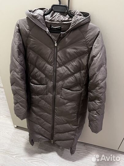 Пуховик женский 42