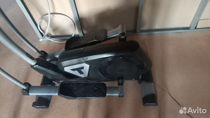 Эллиптический тренажер torneo Stella c517