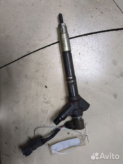 Форсунка топливная Lexus IS, 2009