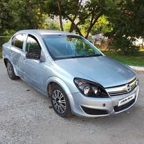 Opel Astra 1.6 MT, 2008, битый, 166 000 км, с пробегом, цена 235 000 руб.