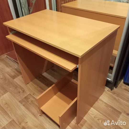 Компьютерный стол Икея