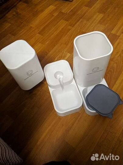 Автокормушка и поилка для кошек