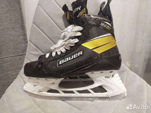 Коньки хоккейные