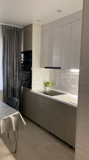 2-к. квартира, 53 м², 2/5 эт.