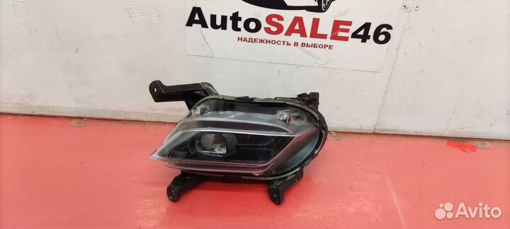 Фара противотуманная правая Hyndai Santa Fe 4