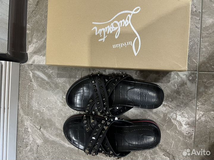 Тапки Christian Louboutin