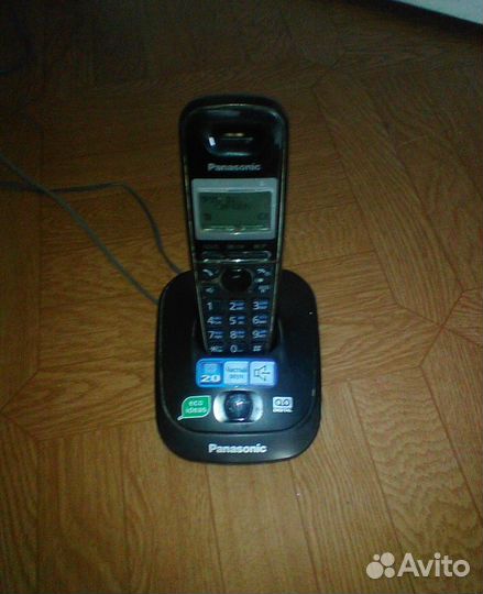 Радиотелефон Panasonic KX-TG2521RUT