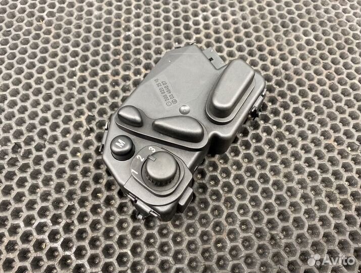 Блок сиденья левый Mercedes-Benz Clk-Class W209