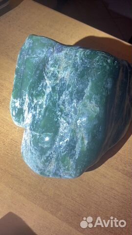 Камень нефрит