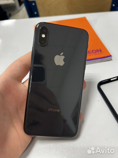 iPhone Xs, 64 ГБ