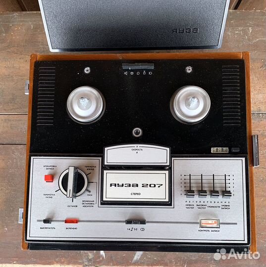 Катушечный магнитофон Яуза 207