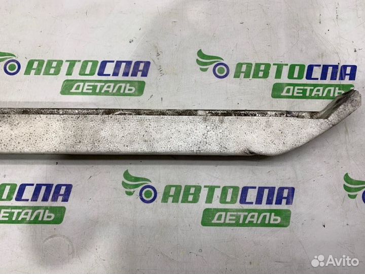 Абсорбер бампера передний Toyota Avensis T270
