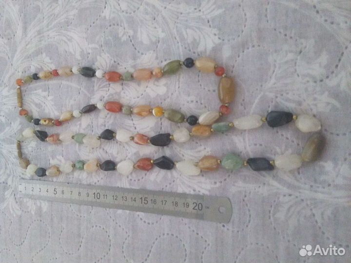 Агатовые бусы