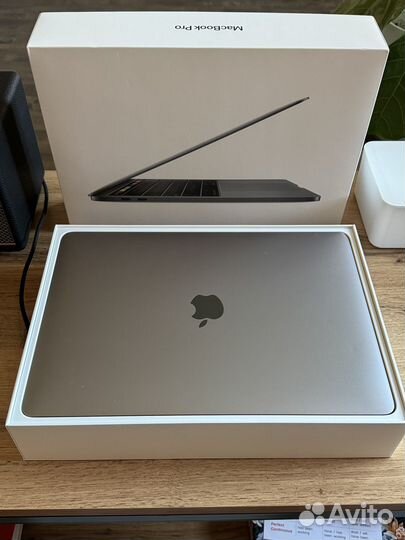 Macbook Pro 13(2019) 8gb, 128gb, i5 1,4 gz