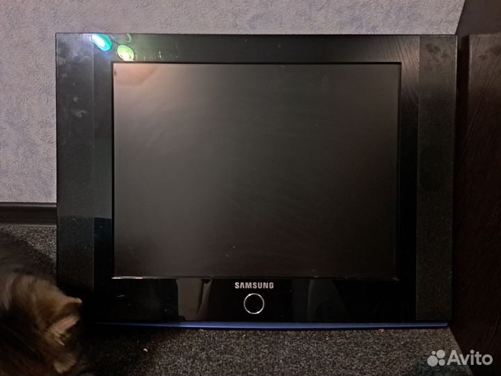 Телевизор samsung