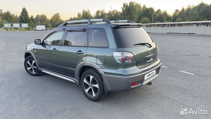 Mitsubishi Outlander 2.4 AT, 2005, 269 210 км