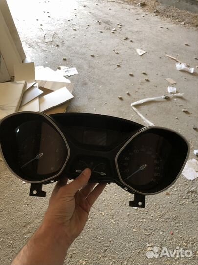 Щиток приборов ford focus 3