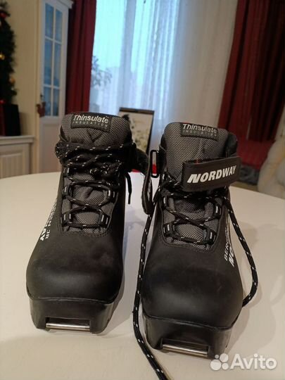Лыжные ботинки детские 34 размер крепление nnn