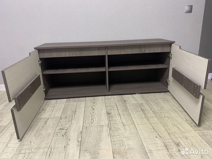 Тумба под телевизор