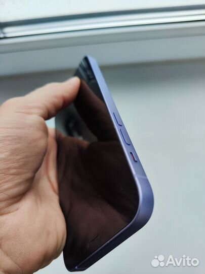 iPhone 12, 64 ГБ