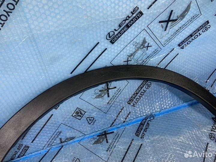 Расширитель крыла передний правый Toyota Rav4 2012