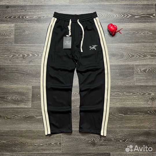 Спортивные штаны