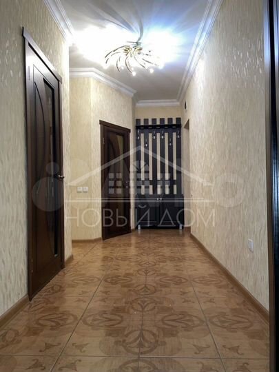 3-к. квартира, 81,6 м², 2/4 эт.