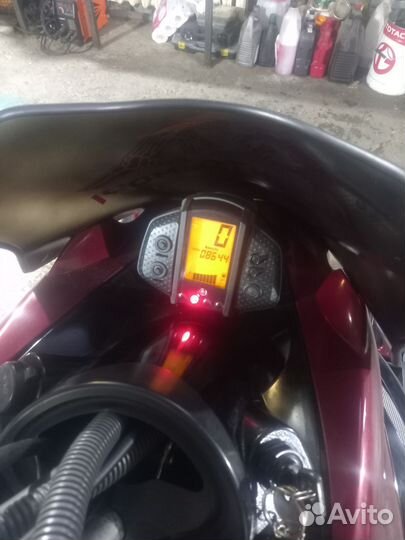 Продам снегоход Yamaha FX Nytro 153