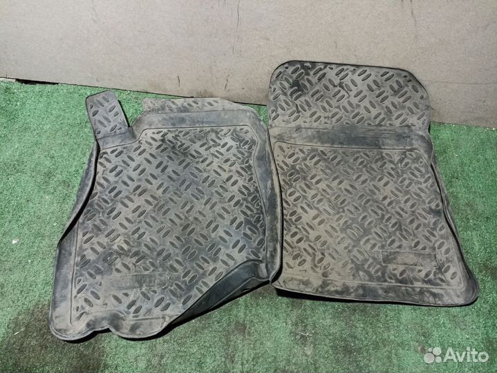 Передние коврики Ниссан Тиида