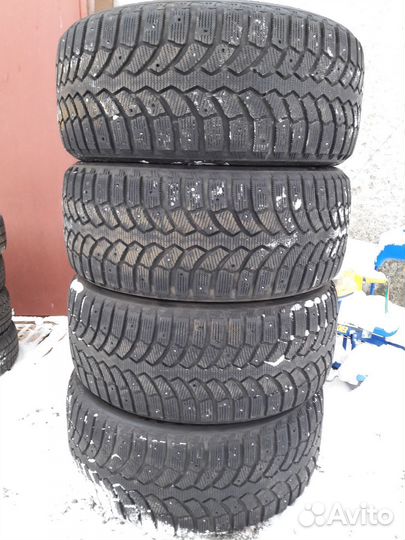 Bridgestone Blizzak Spike-01 275/50 R20