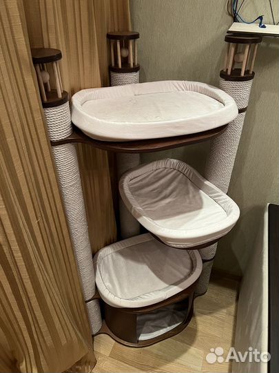 Домик для кошки с когтеточкой