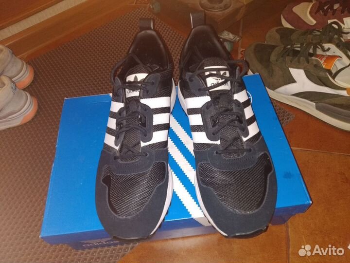 Кроссовки Adidas ZX 700 HD