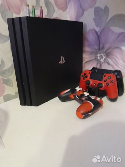 Sony PS4 pro 1trb