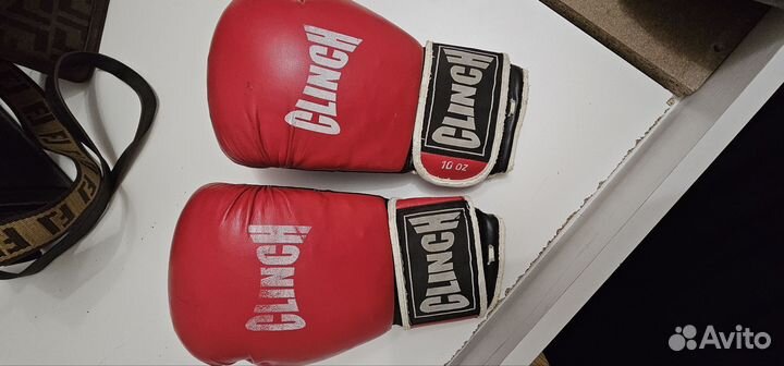 Боксерские перчатки