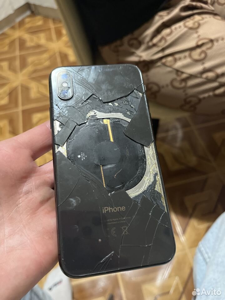 iPhone X, 64 ГБ